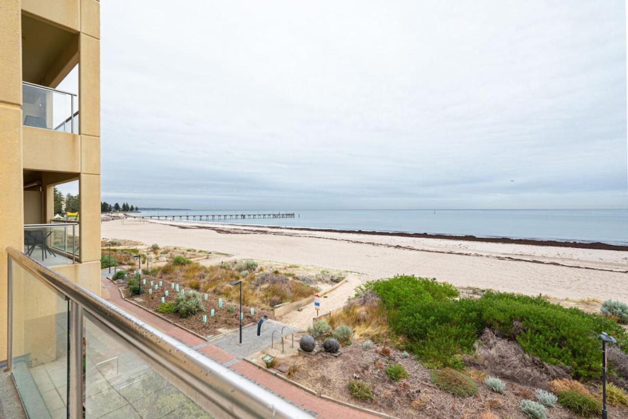 Beachfront Serenity Glenelg Apartment Екстериор снимка